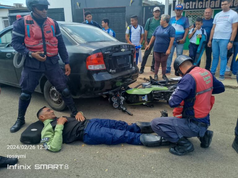 Colisión en la Pinto Salinas deja lesionados a dos patrulleros motorizados de Polimiranda