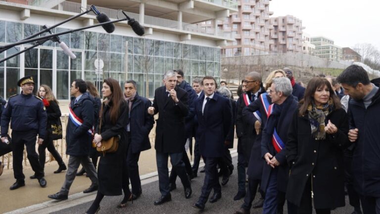 Macron inaugura la Villa Olímpica a 5 meses de los Juegos