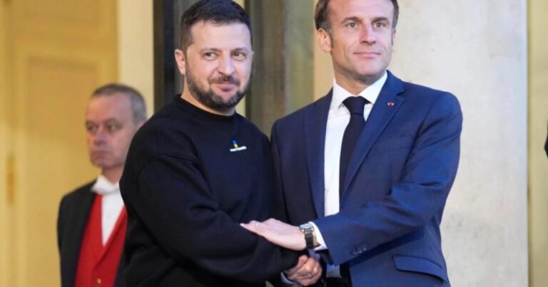 Los presidentes de Francia y Ucrania firmarán un acuerdo de seguridad este viernes en París