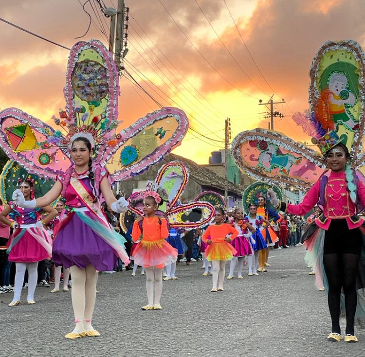 Desfile de Carnaval en el municipio Falcón dejó buenos frutos