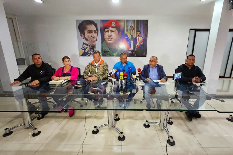 Gobernador del estado Bolívar: Hasta el momento hay 208 personas rescatadas tras colapso en mina La Bulla Loca