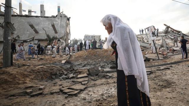 Se espera que conversaciones de alto el fuego entre Israel y Hamás se reanuden el domingo