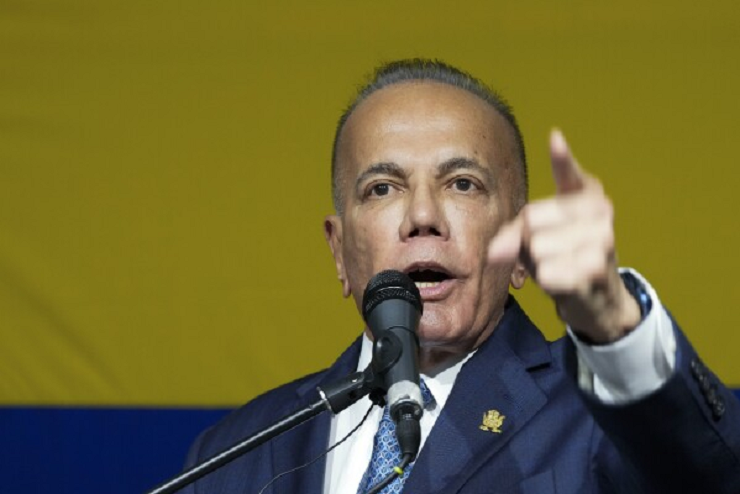 Rosales dispuesto a retirarse de las presidenciales si el gobierno permite otro candidato opositor