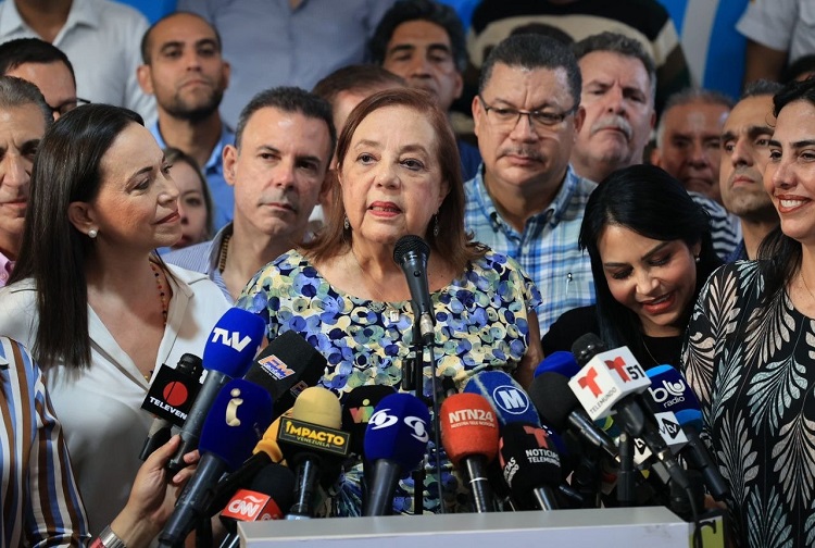 Corina Yoris anunció lo que haría de resultar electa presidenta: «Liberar a los presos políticos»