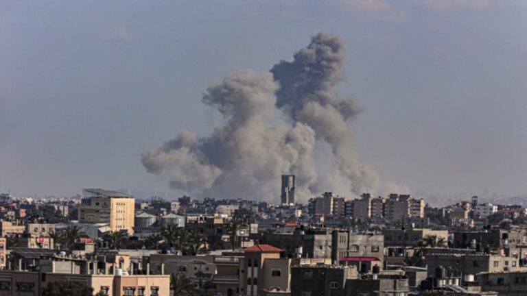 Bombardeos y combates en Gaza pese al llamado de la ONU a un alto el fuego