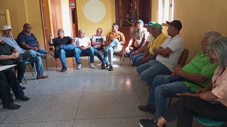 Gremios de trabajadores de Coro convocan a nueva protesta salarial para este jueves