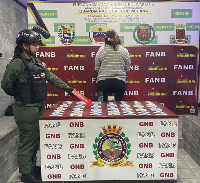 GNB Táchira baja a «narcomula» de autobús al detectar que llevaba droga intraorgánica
