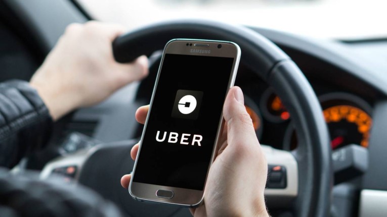 Uber pagará USD 178 millones a miles de taxistas en Australia