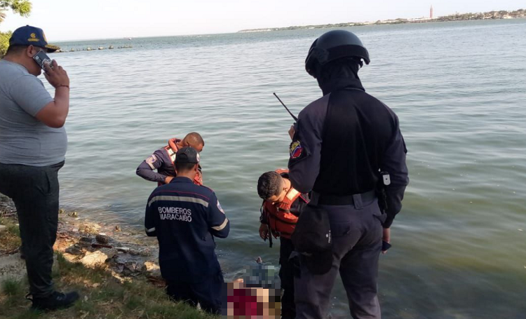 Localizan el cuerpo sin vida de una joven flotando en el Lago de Maracaibo