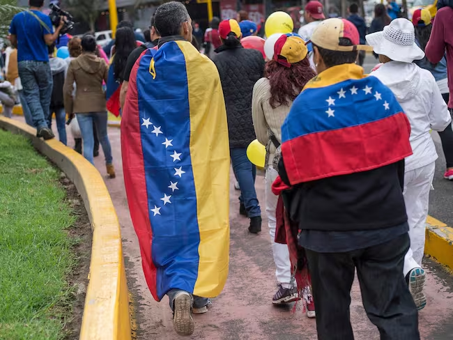 Colombia pedirá pasaporte vigente a venezolanos que quieran ingresar a su país