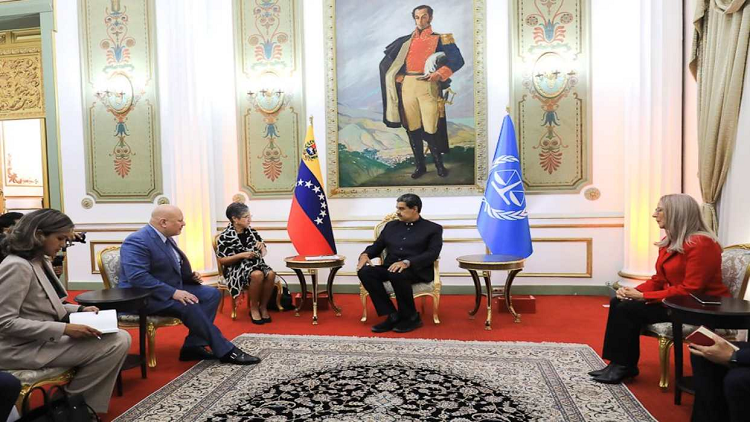 Maduro se reúne con el Fiscal de la CPI