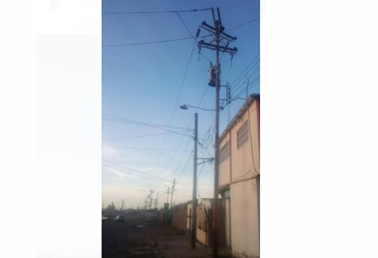 Llevan 72 horas sin luz| Corpoelec deja sin efecto el arreglo eléctrico del sector Rolando Juvenal Mora, Punto Fijo