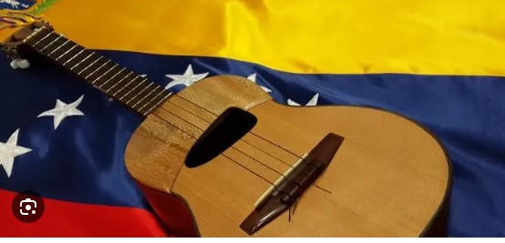 En Maduro +| El cuatro venezolano se insertará en el pensum educativo
