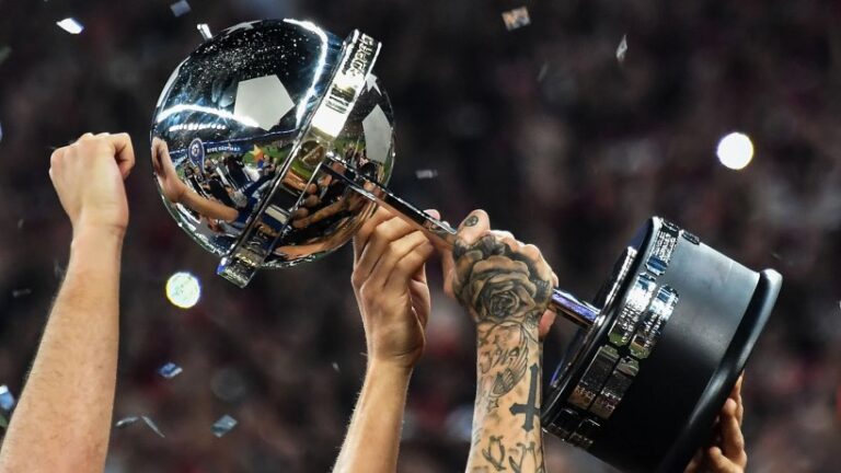Las finales de la Copa Sudamericana de 2024 y 2025 se jugarán en Paraguay y Bolivia