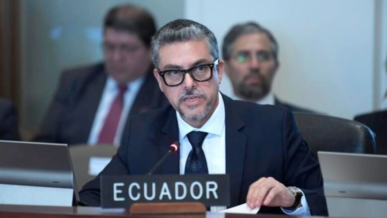Ecuador acusa en la OEA a México de socavar el asilo y promover “la impunidad”