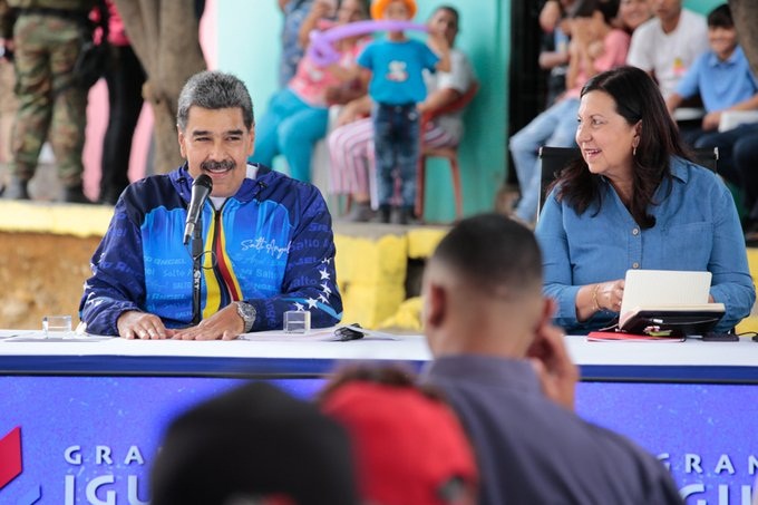 Maduro aprobó la construcción de una Base de Misiones para cada comuna en Mamera