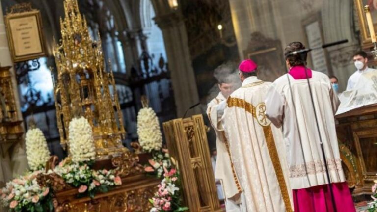 El gobierno español presiona a la Iglesia para que indemnice a las victimas de abusos