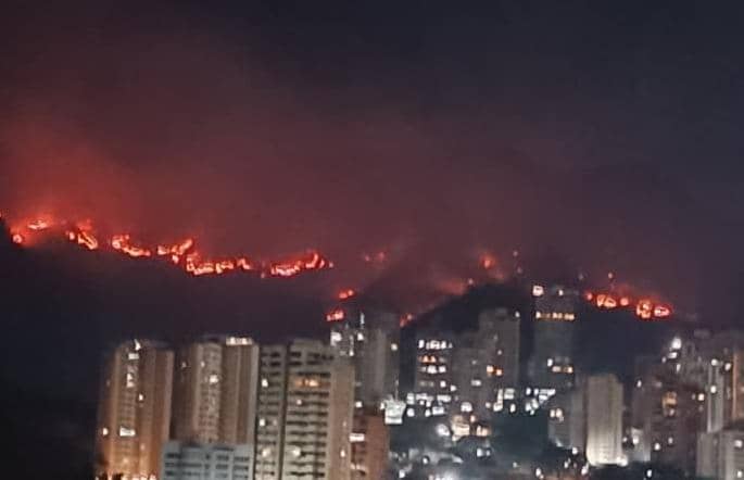 Carabobo: Autoridades en alerta por persistencia de incendios forestales