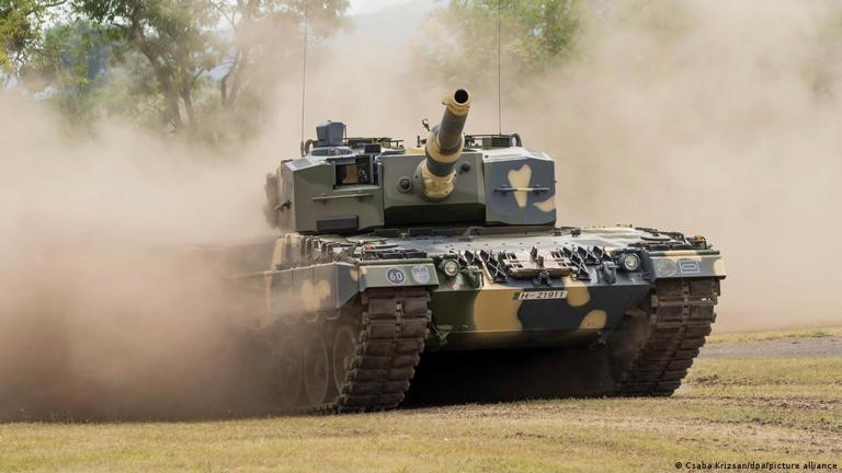 Berlín y París firman acuerdo para construir el “tanque de guerra del futuro”