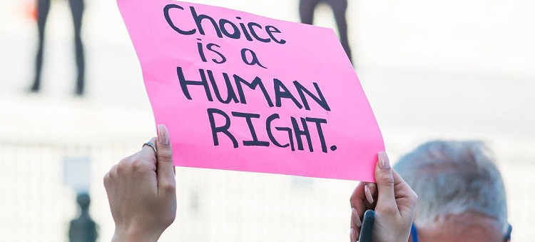Arizona prohíbe el aborto al recuperar una ley de 1864