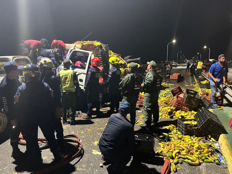 Dos muertos y tres heridos tras accidente en el Puente sobre el Lago