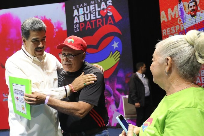 Maduro crea Ministerio del Poder Popular para los Adultos Mayores