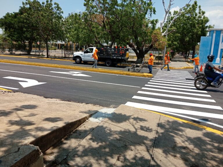 Demarcación de la avenida Josefa Camejo completa intervención vial