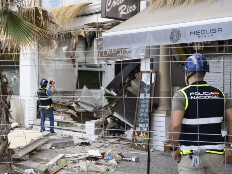 El hundimiento de un club-restaurante en Mallorca golpea a turistas