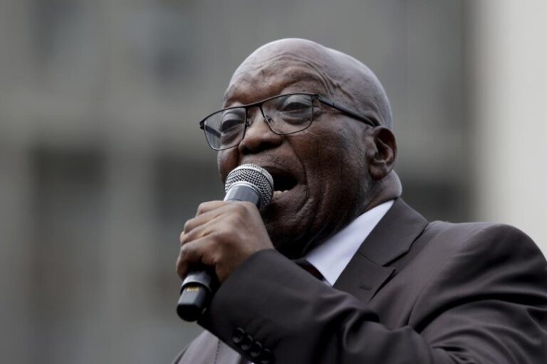 Corte Constitucional declara a expresidente sudafricano Zuma inelegible y lo excluye de elecciones