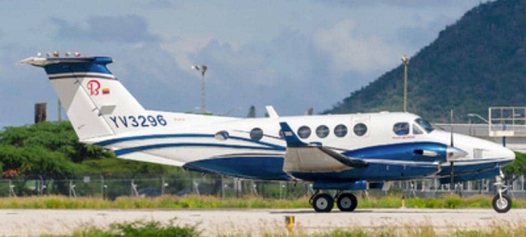 Avioneta con ocho pasajeros cae al Lago de Maracaibo