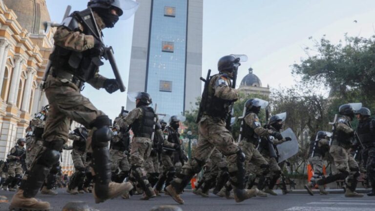 Bolivia detiene a 17 sospechosos del intento de golpe de Estado contra Arce