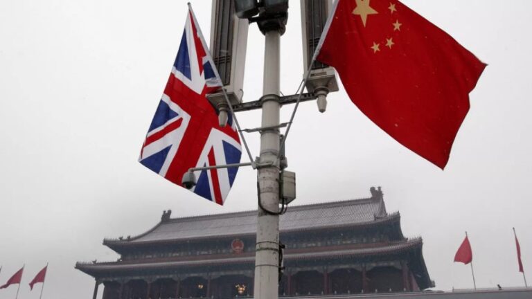 Pekín acusa a Reino Unido de reclutar a funcionarios públicos chinos como espías