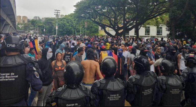 Se registran protestas en Caracas