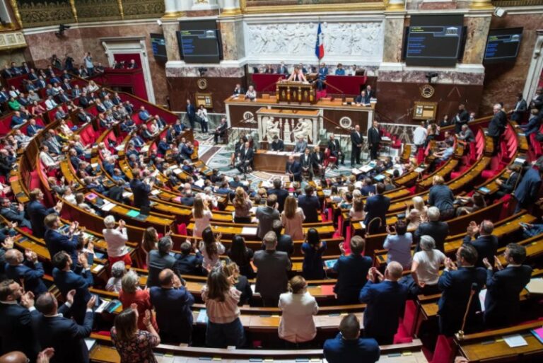 La alianza de izquierda acuerda el candidato para presidir la cámara baja del Parlamento francés