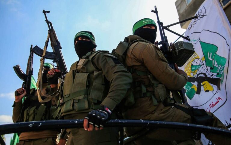 Hamás firma acuerdo con grupos palestinos
