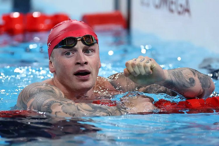 Nadador olímpico Adam Peaty afirma que los atletas encontraron gusanos en la comida