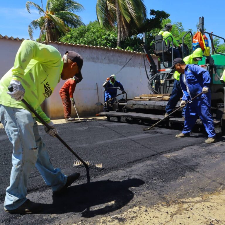 Dos frentes de trabajo viales trabajan simultáneamente en Coro