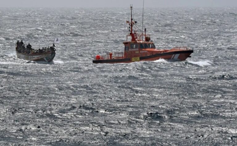 Se disparan las llegadas de inmigrantes a las islas Canarias y Pedro Sánchez se apresta a viajar a África