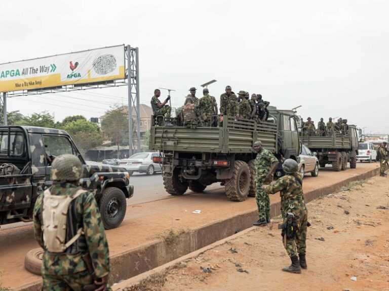 Una veintena de muertos deja explosión de una bomba en un salón de té en Nigeria