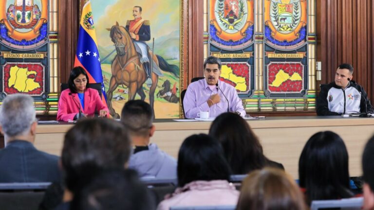 Maduro sobre debate de Kamala y Trump: “Si no me hubieran robado el avión en República Dominicana me fuera para allá” (+Video)