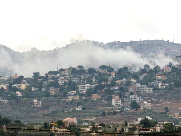 Israel lanza intensos bombardeos contra Hezbolá en Líbano