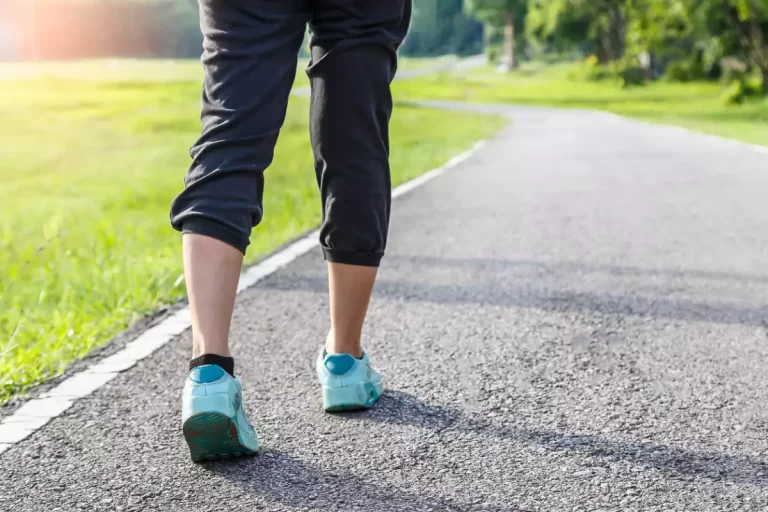 Caminar es el ejercicio físico con más beneficios para el cerebro, según estudio