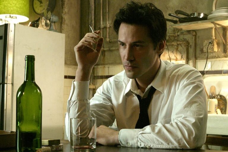 Revelan que el guion de «Constantine 2» con Keanu Reeves está listo y es terrorífico