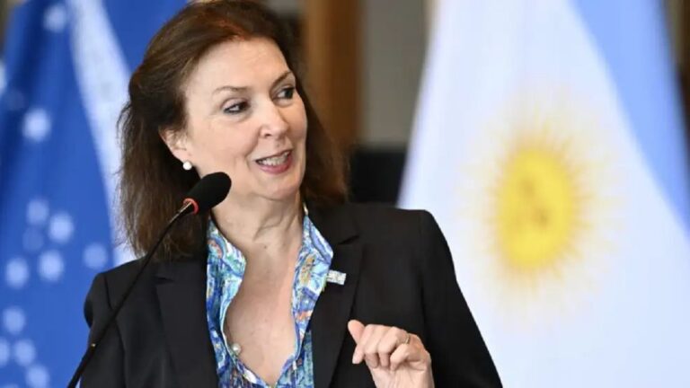 Argentina advierte por “cualquier intento de intromisión o de secuestro de los asilados” en su embajada en Venezuela