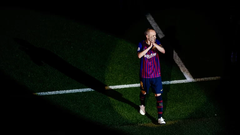 Andrés Iniesta anunció su retiro del fútbol a los 40 años