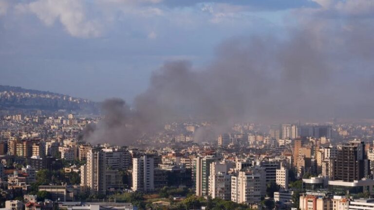 Israel bombardea de madrugada los suburbios de Beirut