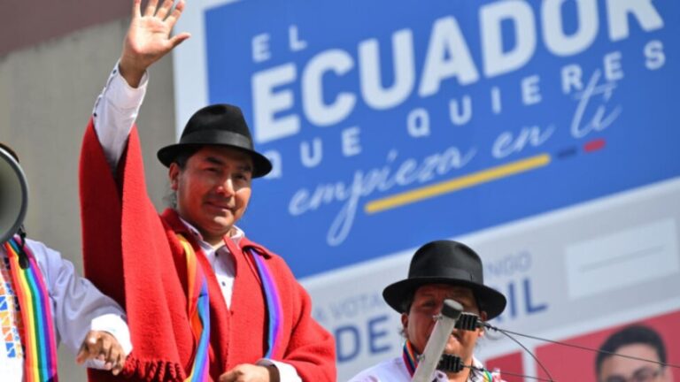 El registro de candidatos a la Presidencia de Ecuador cierra con 16 inscritos