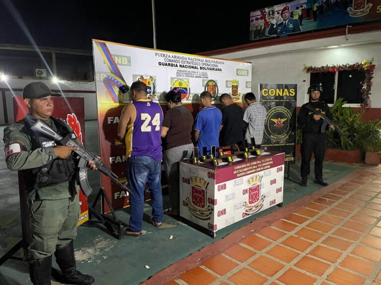 Destacamento 112 en conjunto con el Gaes N° 11 Zulia capturaron a 5 traficantes de drogas con envoltorios de Marihuana