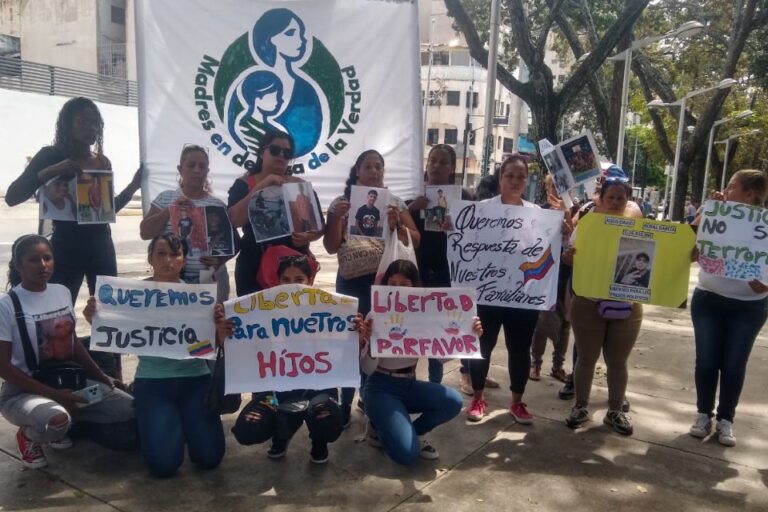 Inicio de juicios contra los jóvenes venezolanos detenidos tras protestas poselectorales