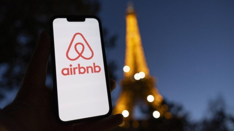 Francia aprueba una mayor regulación para AirBnB y otros alojamientos vacacionales